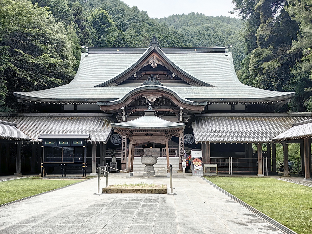 六十四番  石鎚山 前神寺